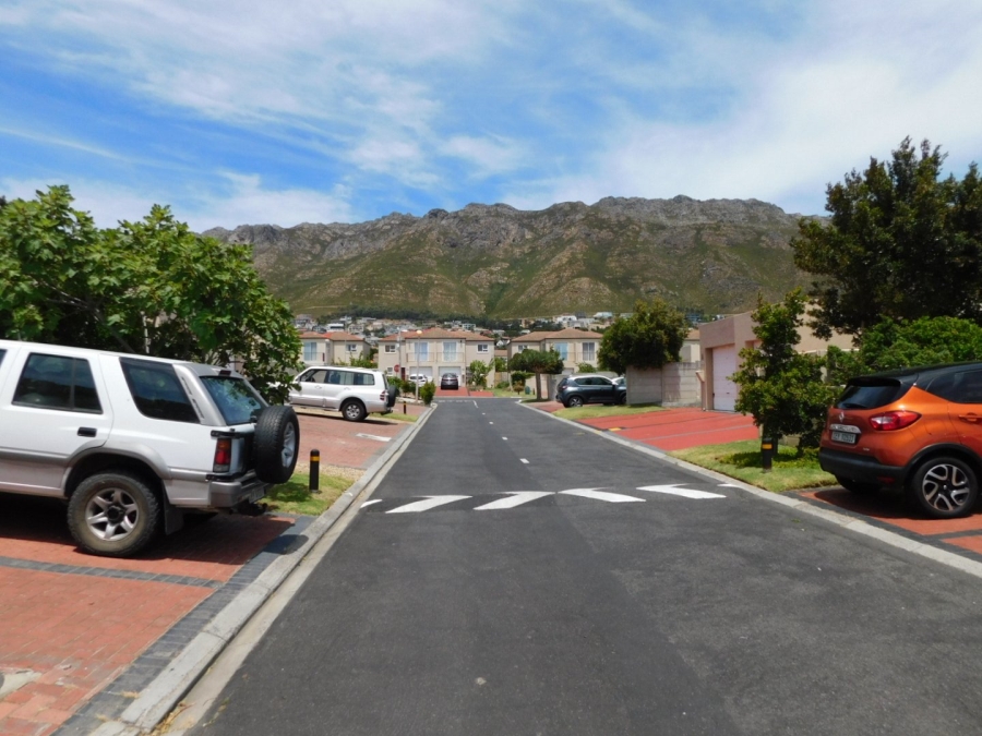 2 Bedroom Property for Sale in Admirals Park Western Cape